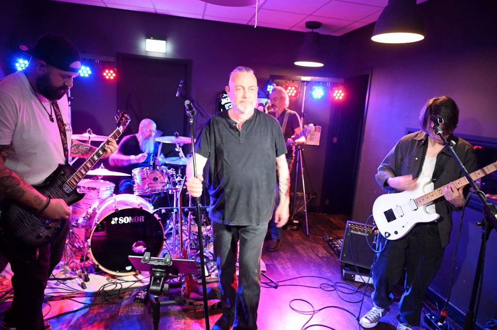 ../Images/10 jaar Ro's Barbershop 224.jpg